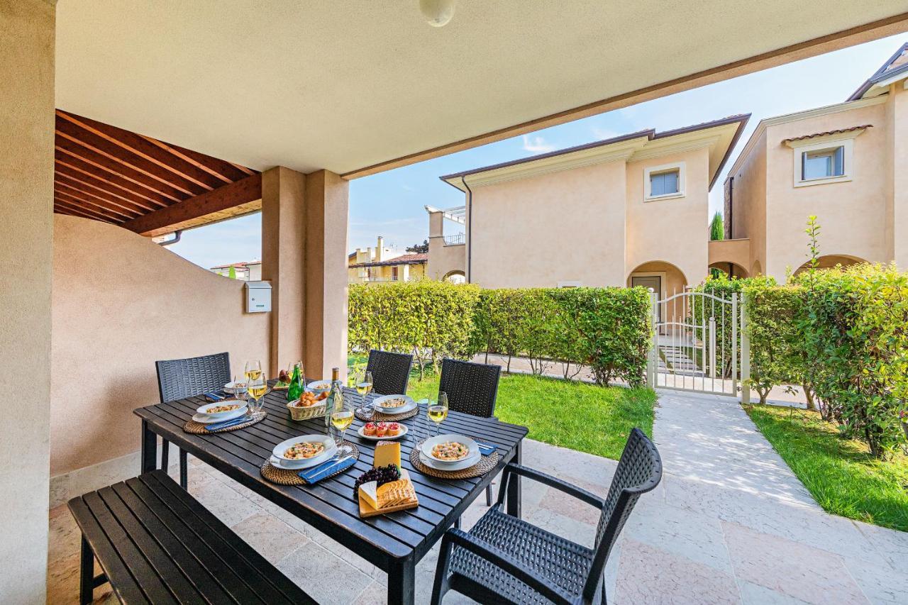 La Romantica Holiday Home By Wonderful Italy Manerba del Garda Exterior foto