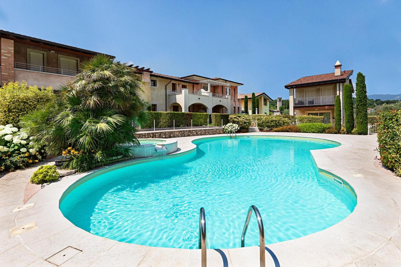 La Romantica Holiday Home By Wonderful Italy Manerba del Garda Exterior foto